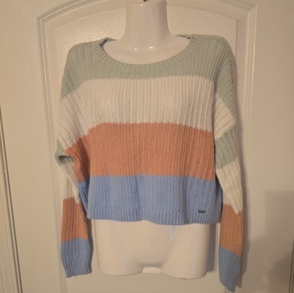 Hollister Womens Crewneck cropped lightweight sweater M/L